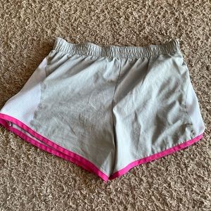 Youth xl athletic shorts